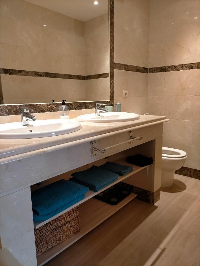 Appartement Met Zeezicht En Vlakbij Het Strand Manilva Extérieur photo
